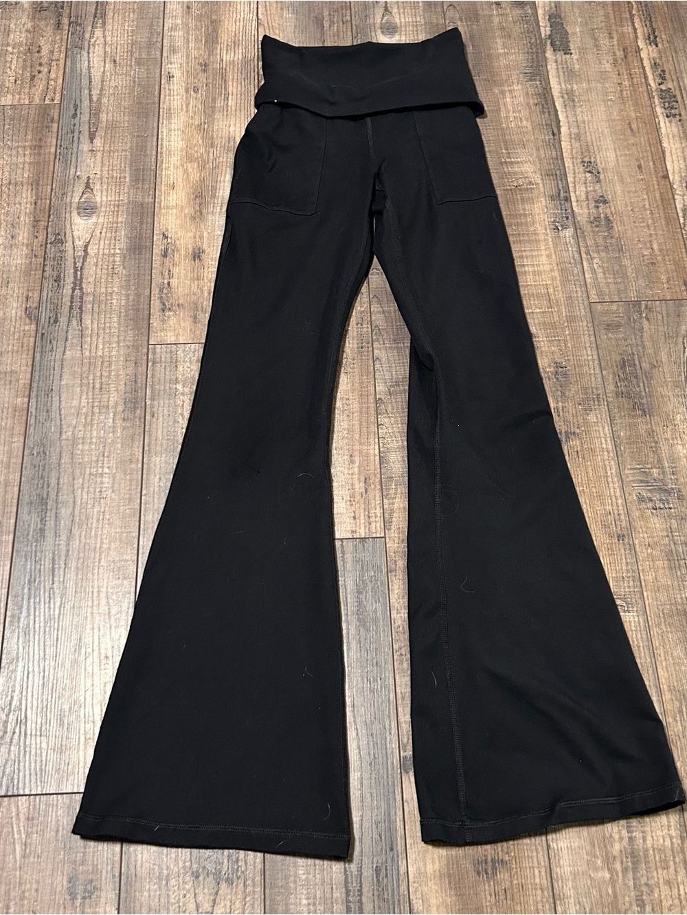 Offline By Aerie The‎ Hugger Foldover Flare Hi-Rise Black Legging XS